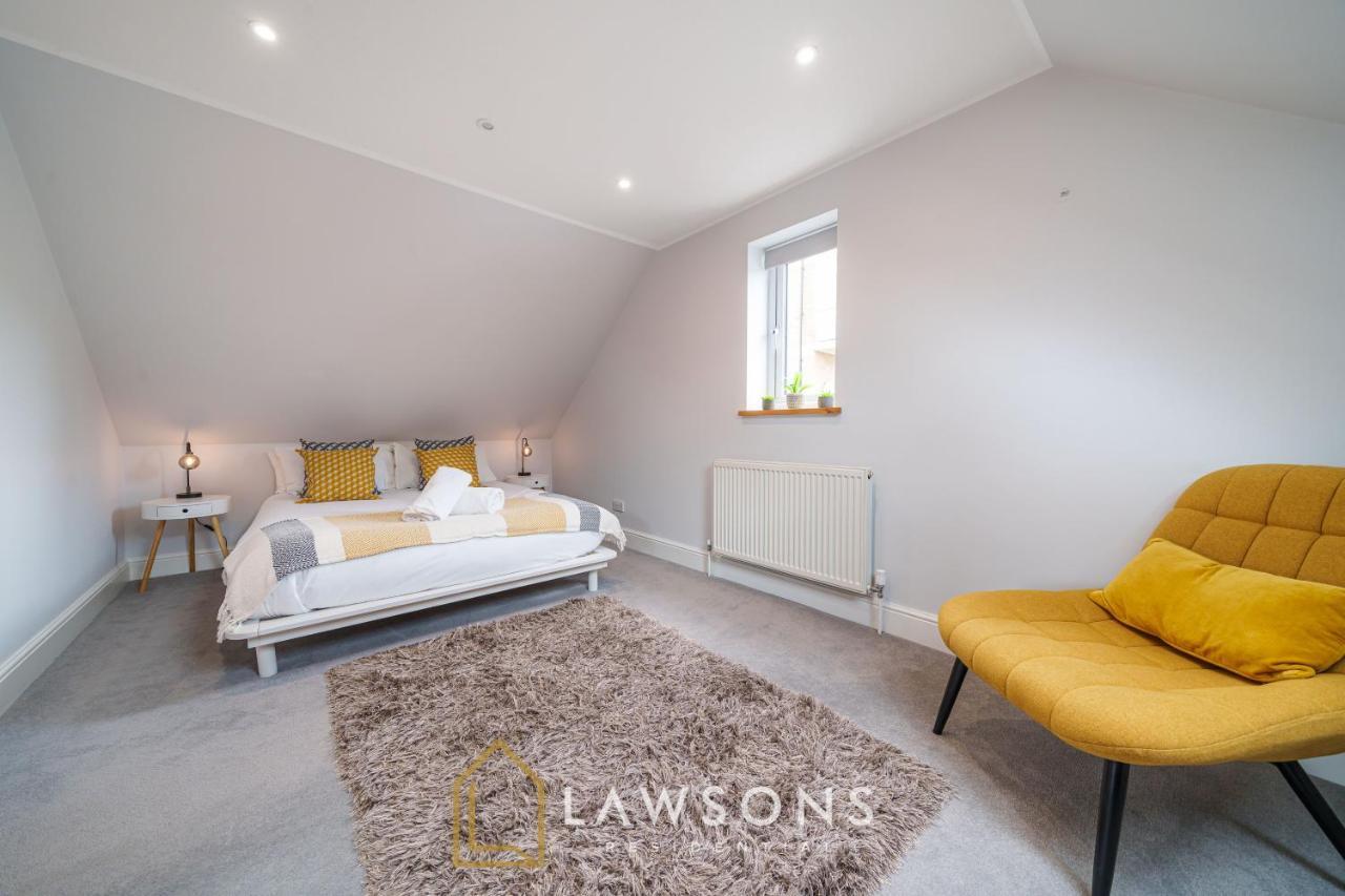 Loft Living By Lawsons With Parking Apartman Windsor Kültér fotó